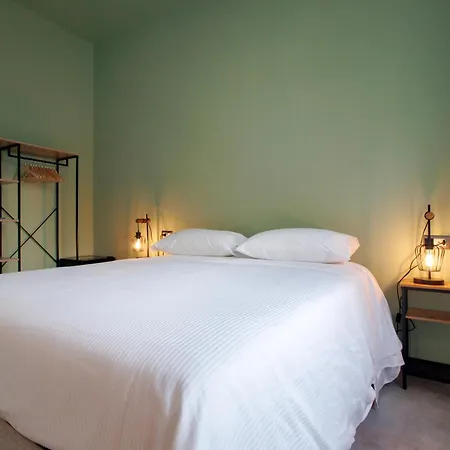 Yourban Hub Πανσιόν 3*