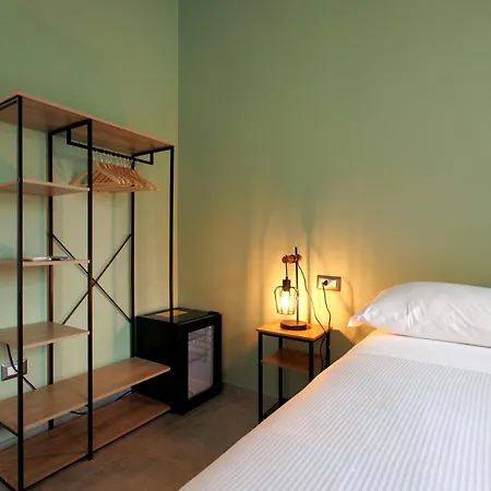 Yourban Hub Πανσιόν