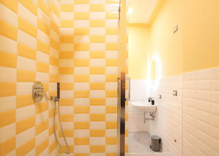 Yourban Hub Penzion Neapol