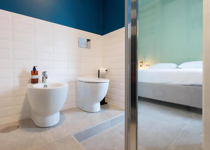 Yourban Hub 3* Neapol